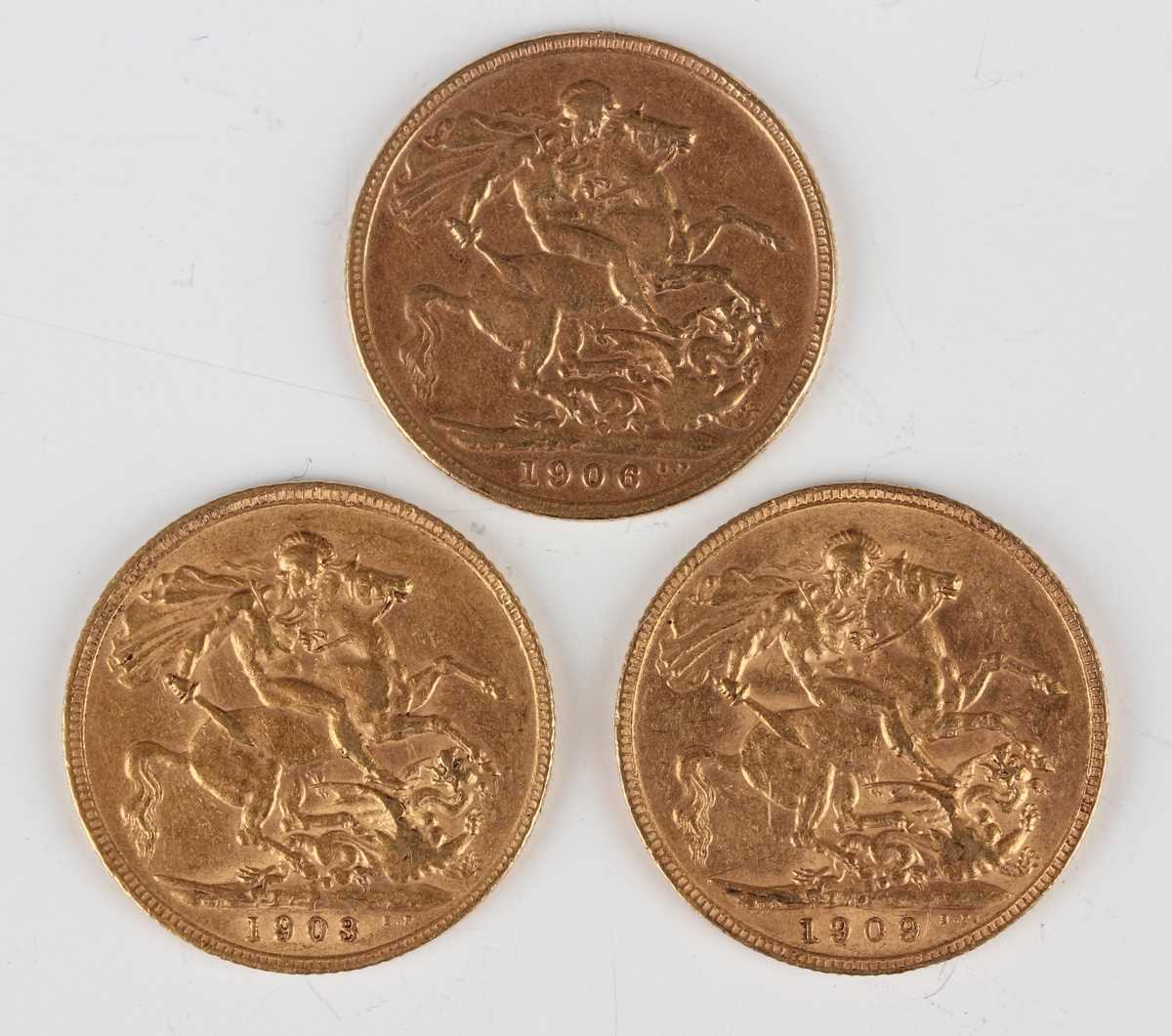 Three Edward VII sovereigns, comprising 1903, 1906 and 1909 Perth Mint. - Image 2 of 2