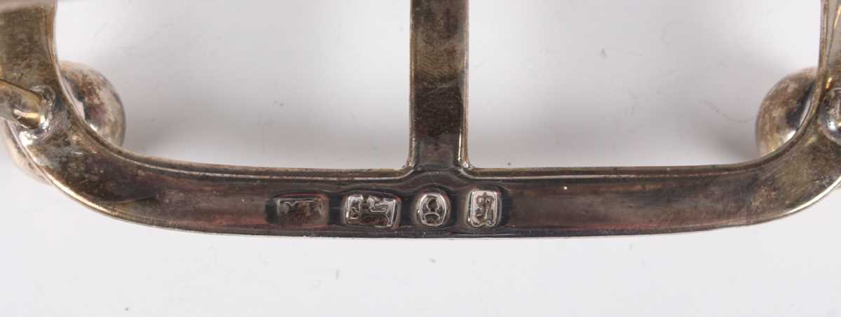 A George IV silver six-division toast rack with central loop handle, on ball feet, Sheffield 1827, - Image 2 of 2