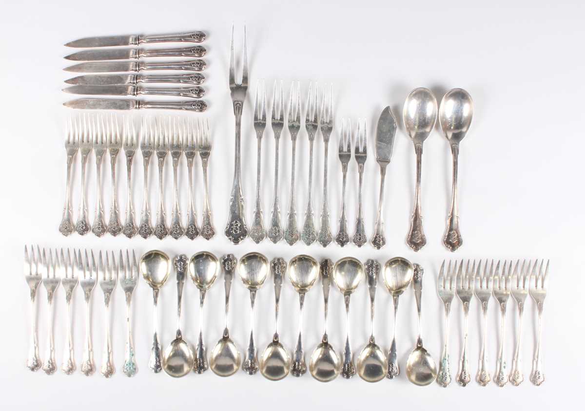 An early 20th century German canteen of .800 silver cutlery by Koch & Bergfeld, including table - Image 6 of 9