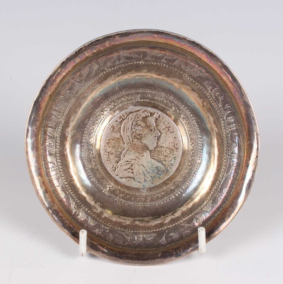 A Continental .800 silver circular bowl, diameter 15.9cm, and a collection of nine other Continental - Image 7 of 10