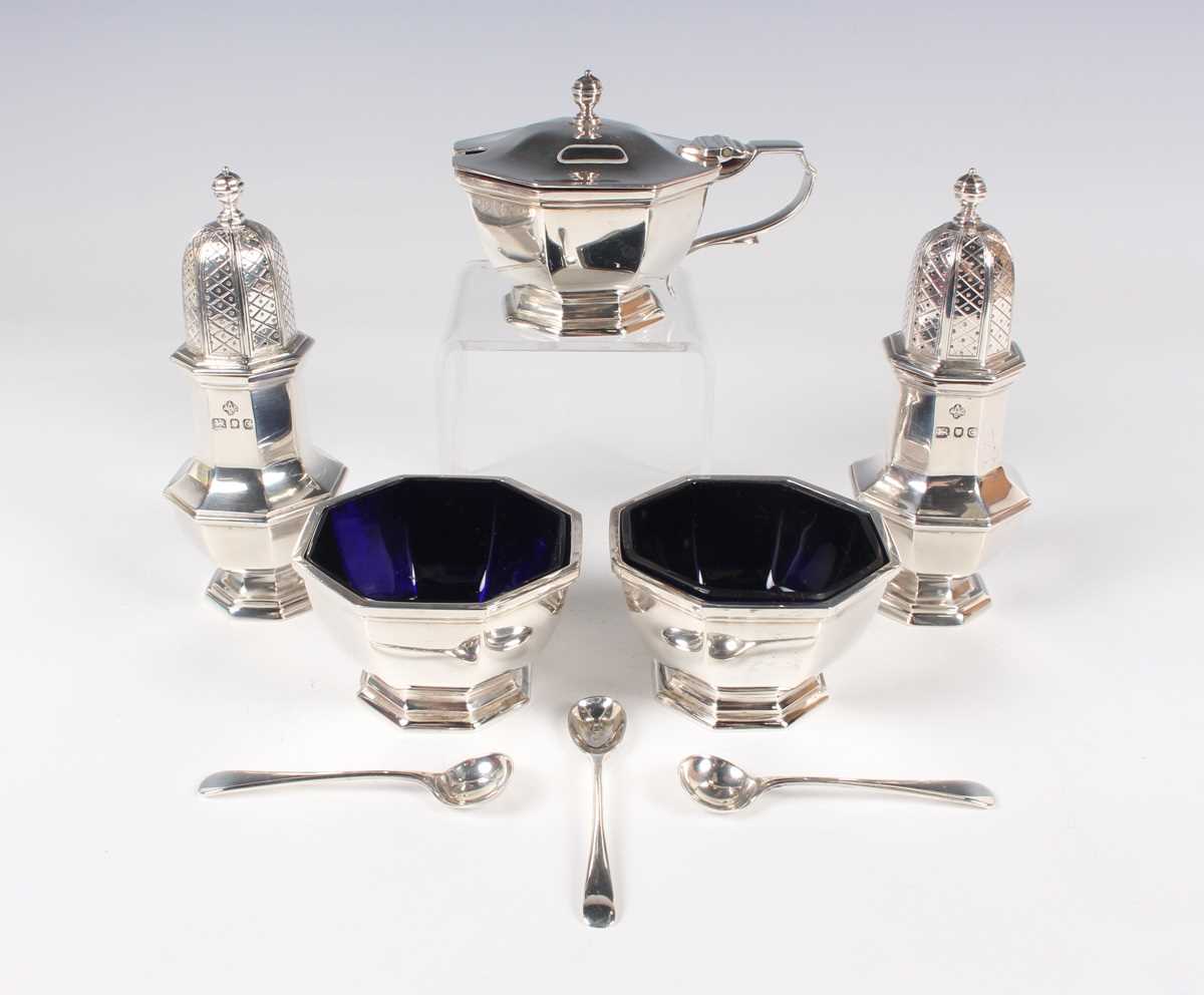 An Elizabeth II silver condiment set, comprising pair of pepper casters, pair of salts and mustard - Image 2 of 4