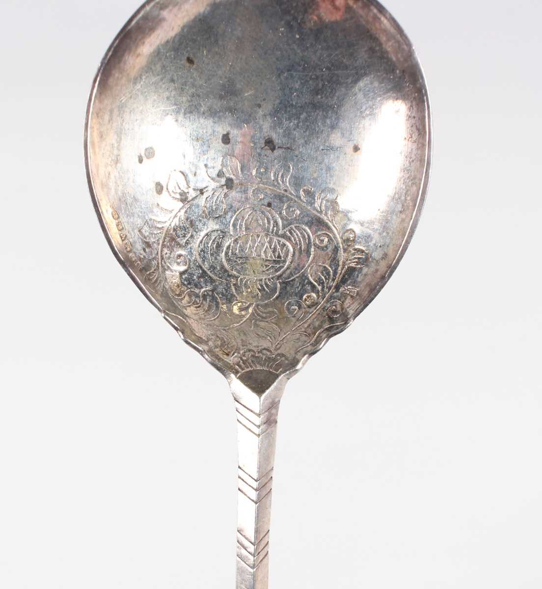 A pair of early 20th century Dutch silver apostle spoons, each fig shaped bowl with engraved - Image 3 of 4