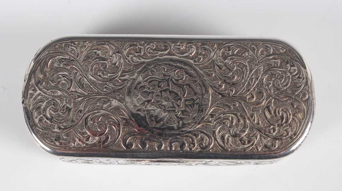 A mid-19th century Russian silver snuff box, 84 zolotnik, of rectangular form with curved ends, - Image 3 of 16