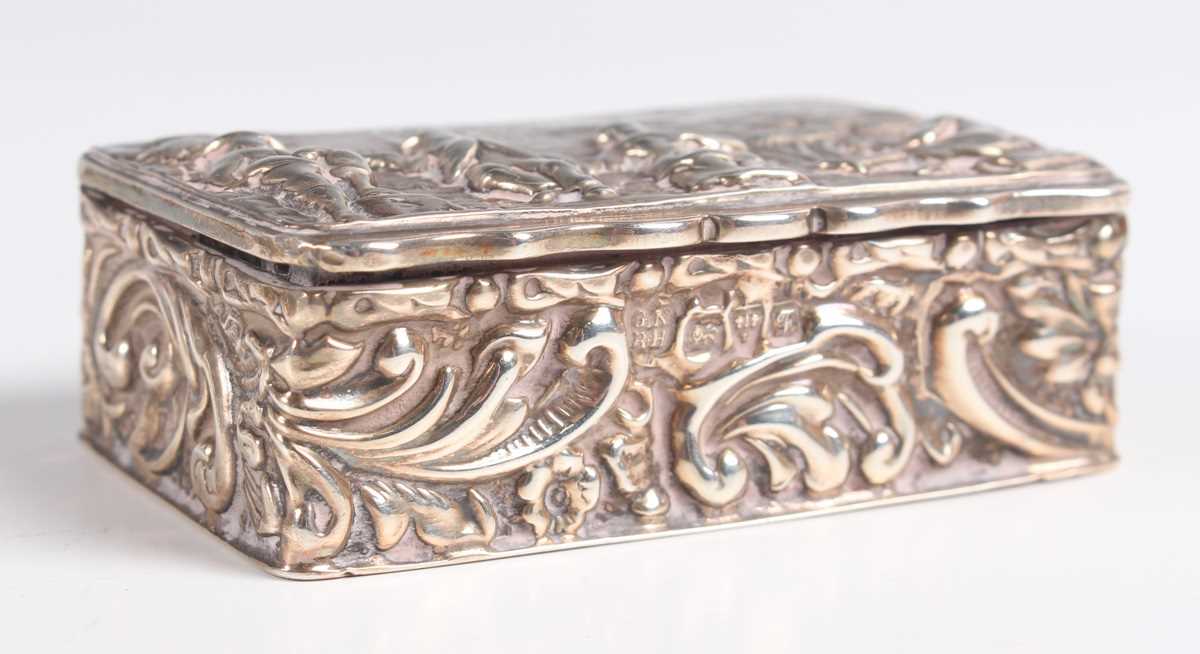 A Victorian silver snuff box of curved rectangular form, engraved with fern fronds, Birmingham - Image 11 of 14