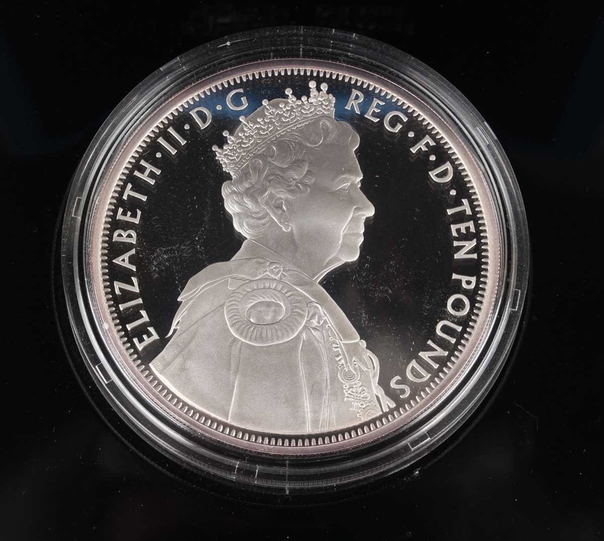 An Elizabeth II Royal Mint five-ounce silver coin celebrating HM The Queen's Diamond Jubilee 1952- - Image 3 of 3