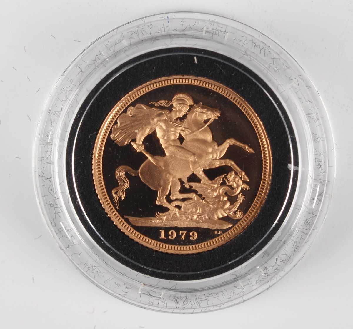 An Elizabeth II Royal Mint Brilliant Uncirculated sovereign 1979, cased and boxed. - Image 3 of 3