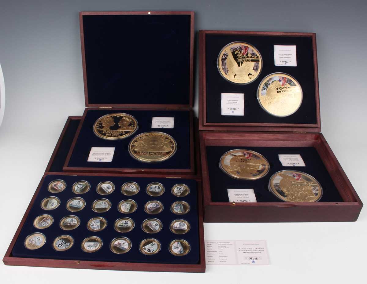 A large collection of late 20th century base metal collectors' coins, medallions and ingots, - Image 6 of 11