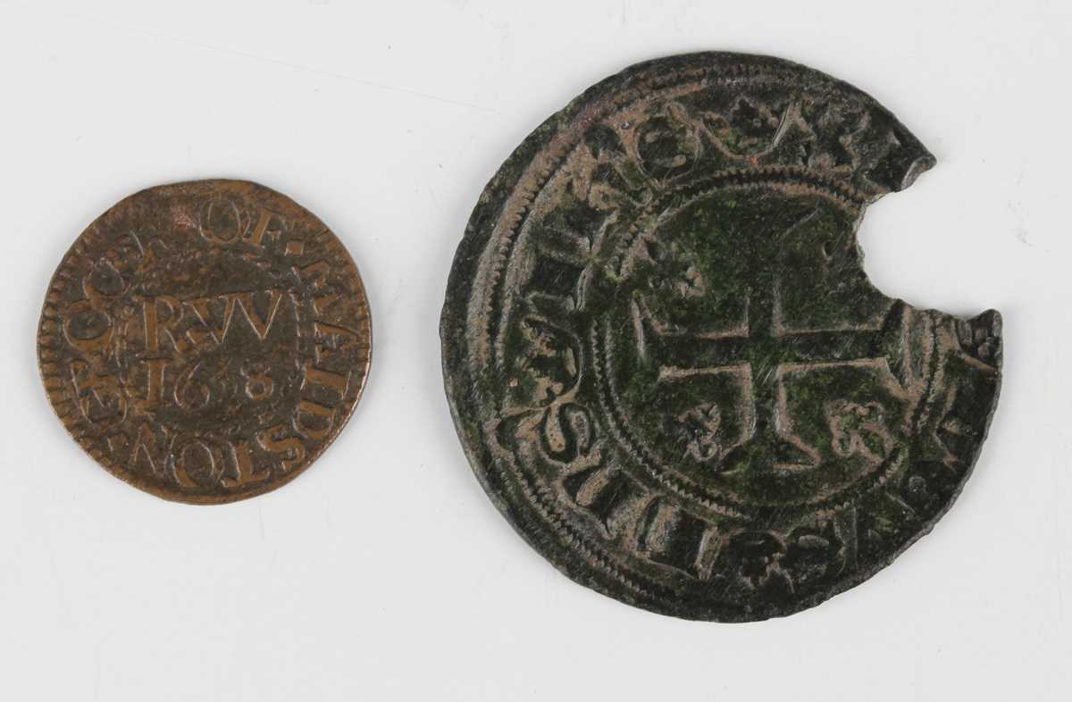 A 17th century Maidstone farthing token, issued by Richard Walker, grocer, 1658, together with a - Image 2 of 2