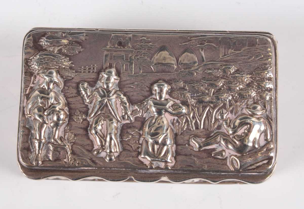 A Victorian silver snuff box of curved rectangular form, engraved with fern fronds, Birmingham - Image 10 of 14