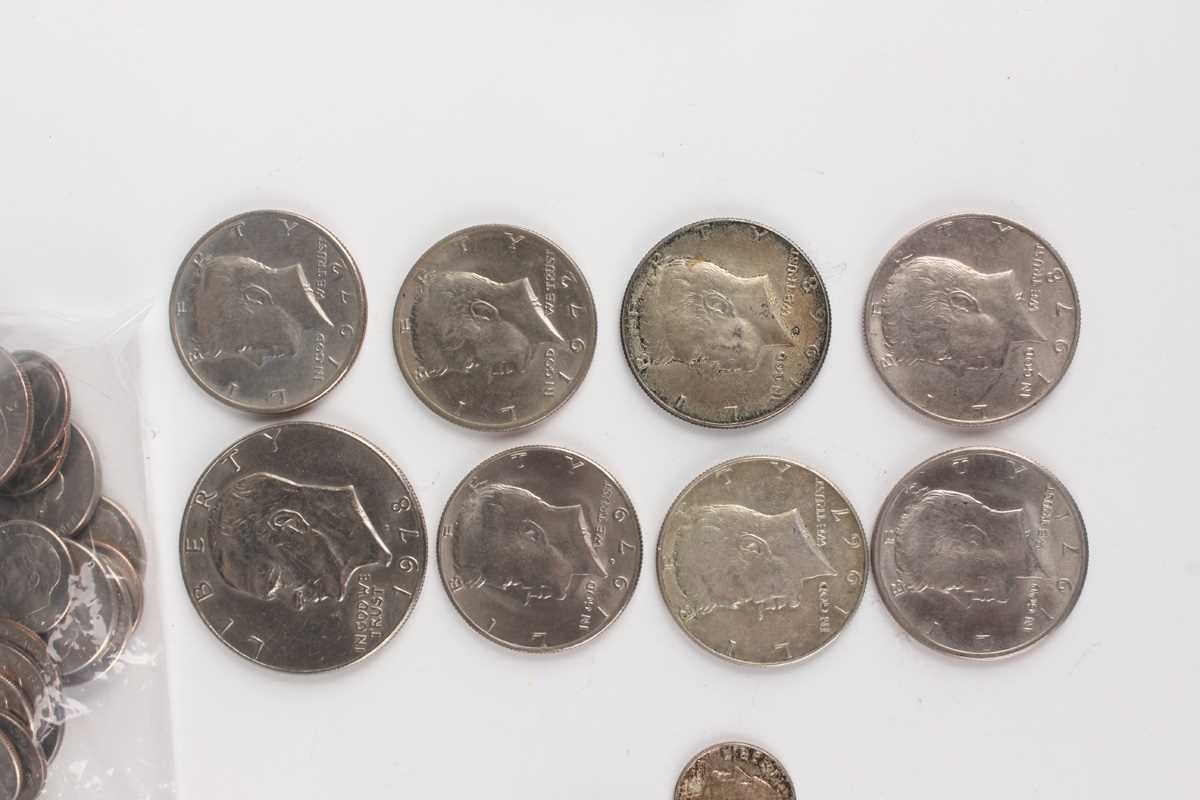 A group of USA Morgan dollars, including 1921 Denver Mint, a Large Head cent 1828 and a group of - Image 4 of 5