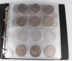 A large collection of various Elizabeth II currency and commemorative coinage, including a group