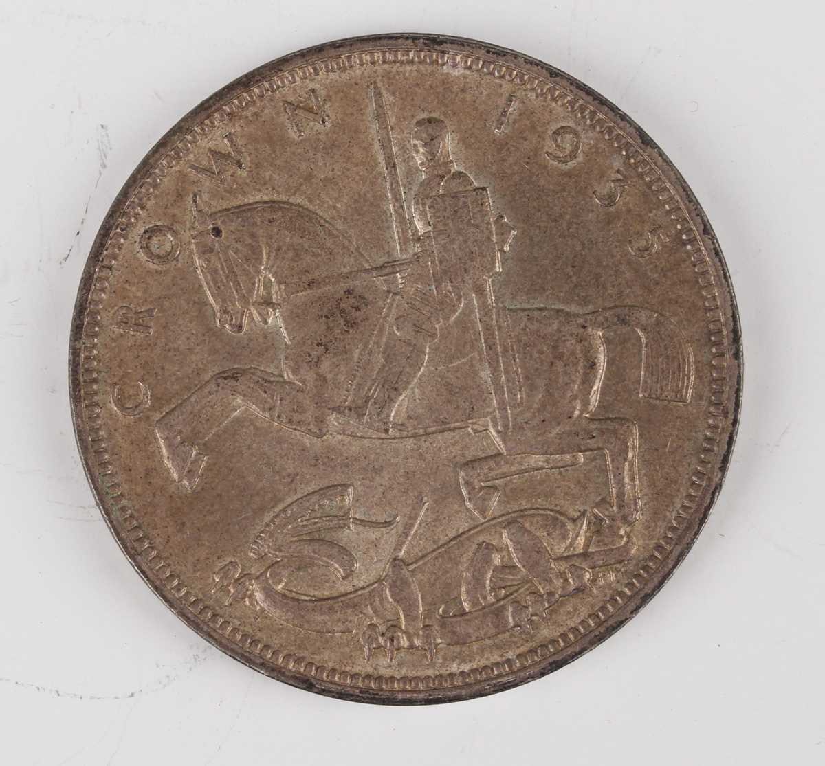 A collection of pre-1947 British silver nickel coinage, comprising a crown 1935, half-crowns, - Image 3 of 6