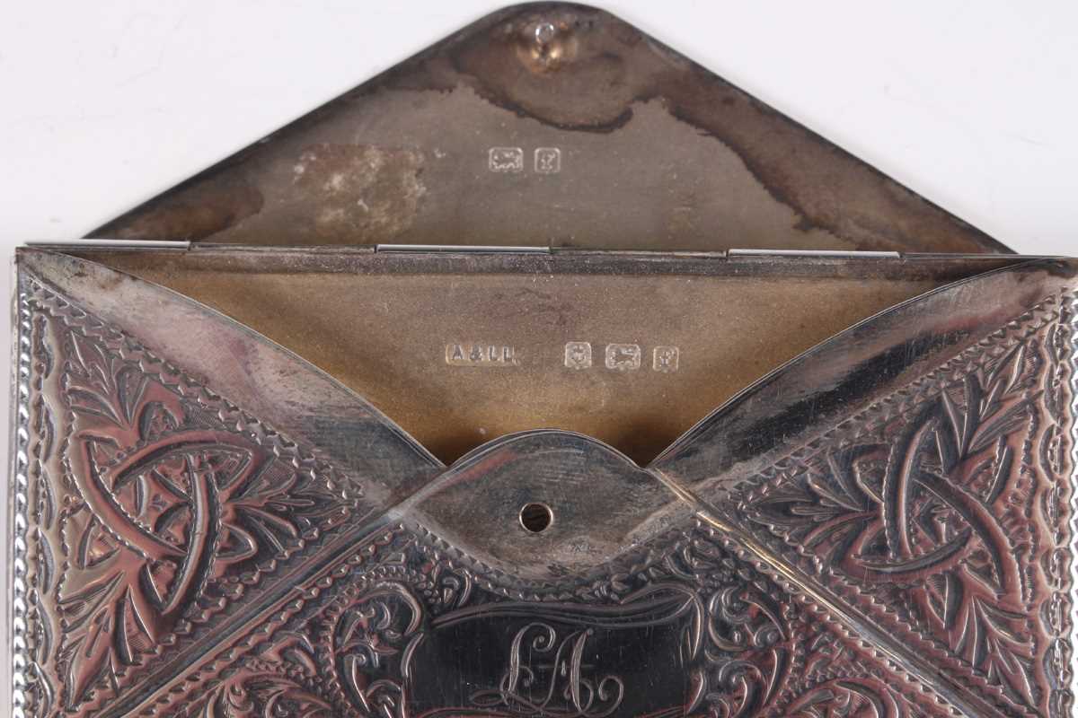 A mid-19th century Russian silver snuff box, 84 zolotnik, of rectangular form with curved ends, - Image 10 of 16