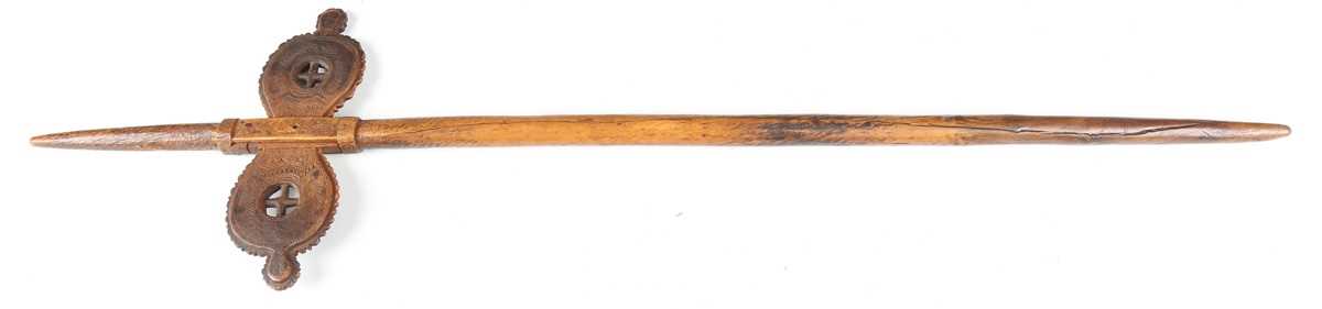 A 19th century patinated treen distaff, probably Greek, the shaped crosspiece finely incised with - Image 12 of 12