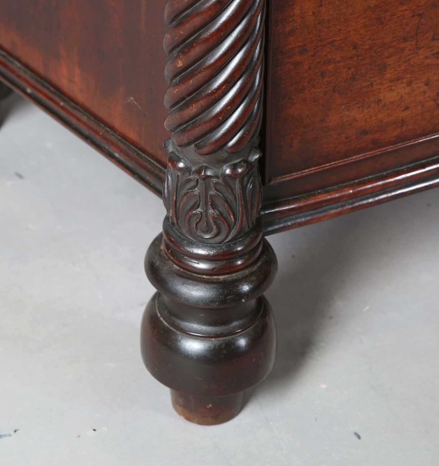 A good early Victorian mahogany bowfront chest of drawers, in the manner of Gillows of Lancaster, - Image 6 of 9