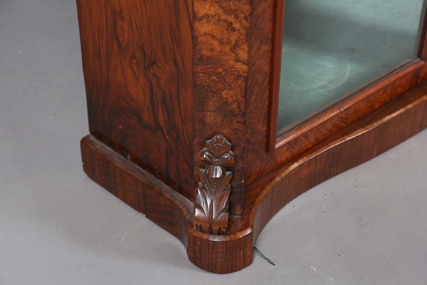 A mid-Victorian burr walnut serpentine fronted glazed bookcase with projecting corners, height 91cm, - Image 4 of 8