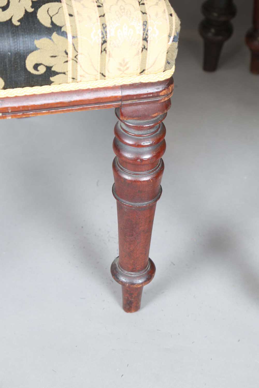 An early 20th century mahogany extending dining table, the circular top with single extra leaf, - Image 12 of 19