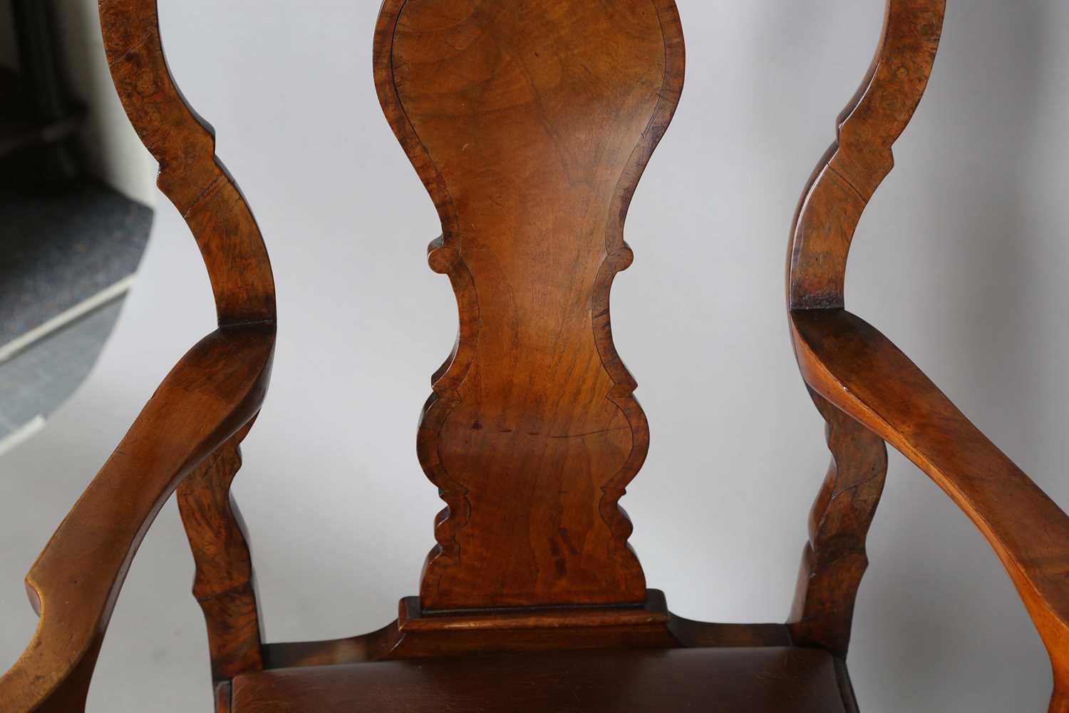 A pair of early 20th century Queen Anne style walnut vase back elbow chairs with brown leather - Image 3 of 19