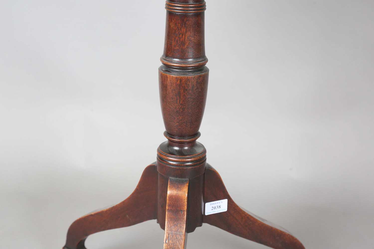 A George III mahogany circular tip-top wine table, raised on tripod legs, height 73cm, diameter - Image 4 of 10