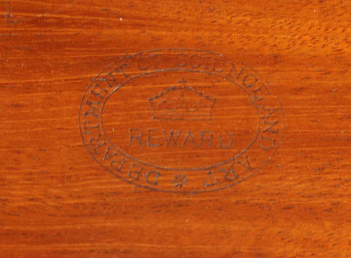 An early 20th century mahogany cased artist's box by Reeves & Sons, awarded by the Science and Art - Image 10 of 15