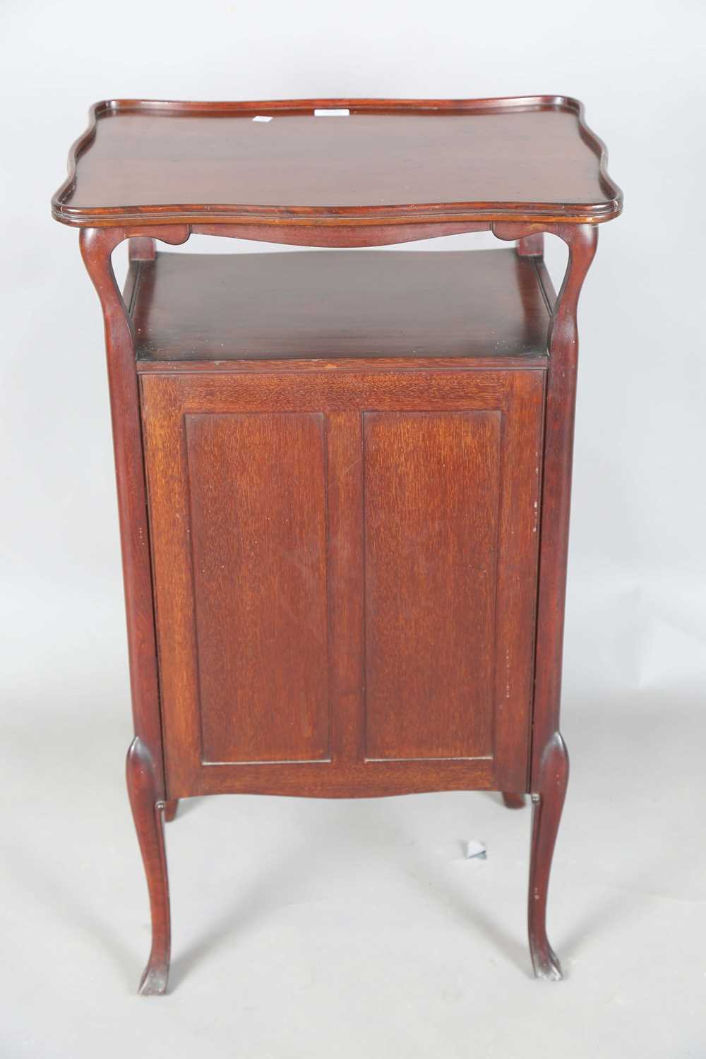 An Edwardian mahogany and satinwood crossbanded five-drawer music chest with a raised top and open - Image 8 of 9