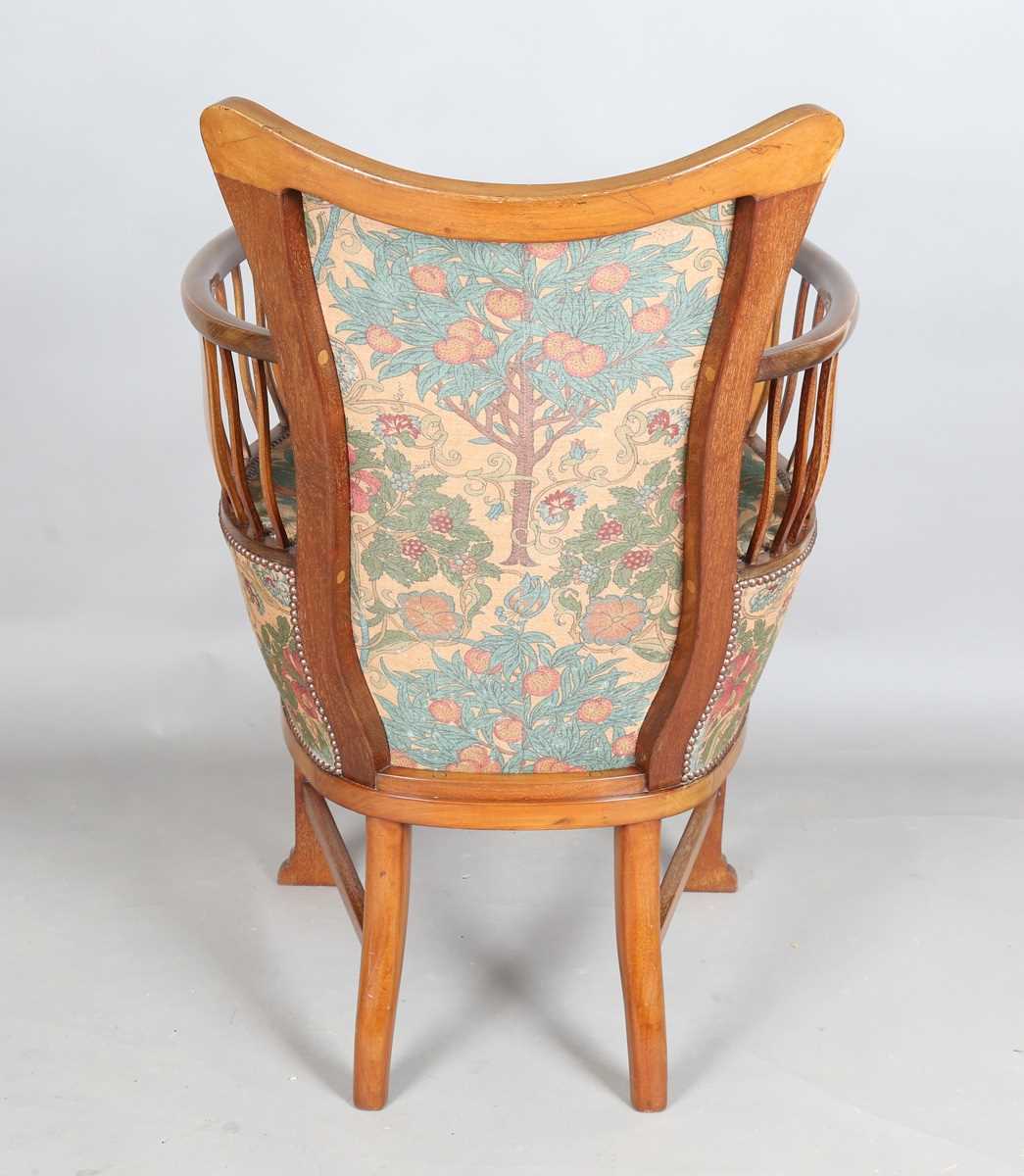 An Edwardian Arts and Crafts mahogany framed armchair, in the manner of G.M. Ellwood and possibly - Bild 12 aus 14