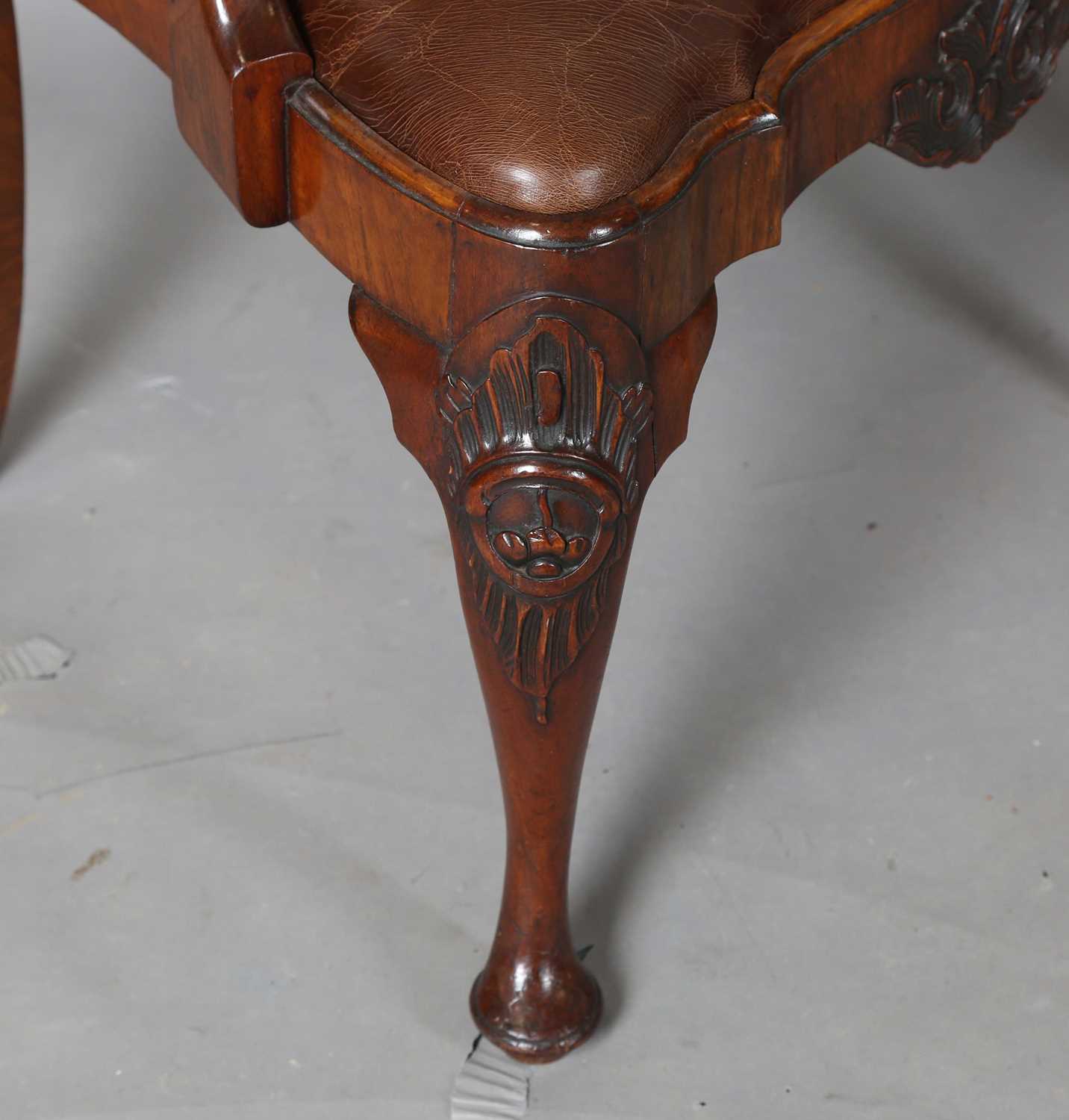 A pair of early 20th century Queen Anne style walnut vase back elbow chairs with brown leather - Image 8 of 19