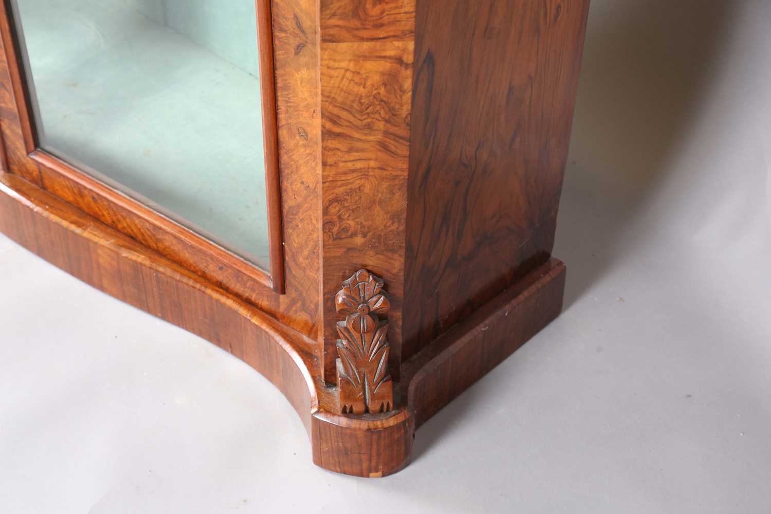 A mid-Victorian burr walnut serpentine fronted glazed bookcase with projecting corners, height 91cm, - Image 6 of 8