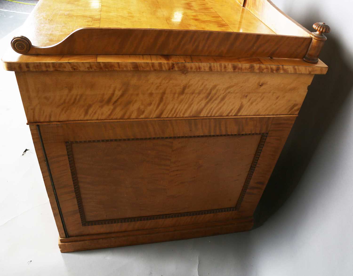 A 20th century Biedermeier style maple twin pedestal desk, the three-quarter gallery back above - Image 9 of 11