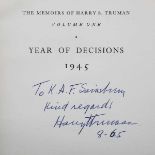 TRUMAN, Harry S. The Memoirs of… Year of Decisions 1945. London: Hodder and Stoughton, 1945.
