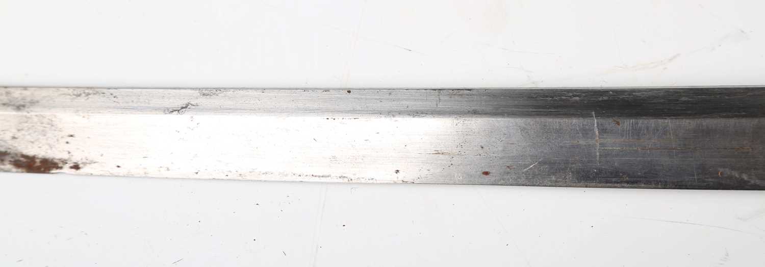 A Second World War period Japanese katana with curved single-edged blade, blade length 68cm, the - Image 7 of 14