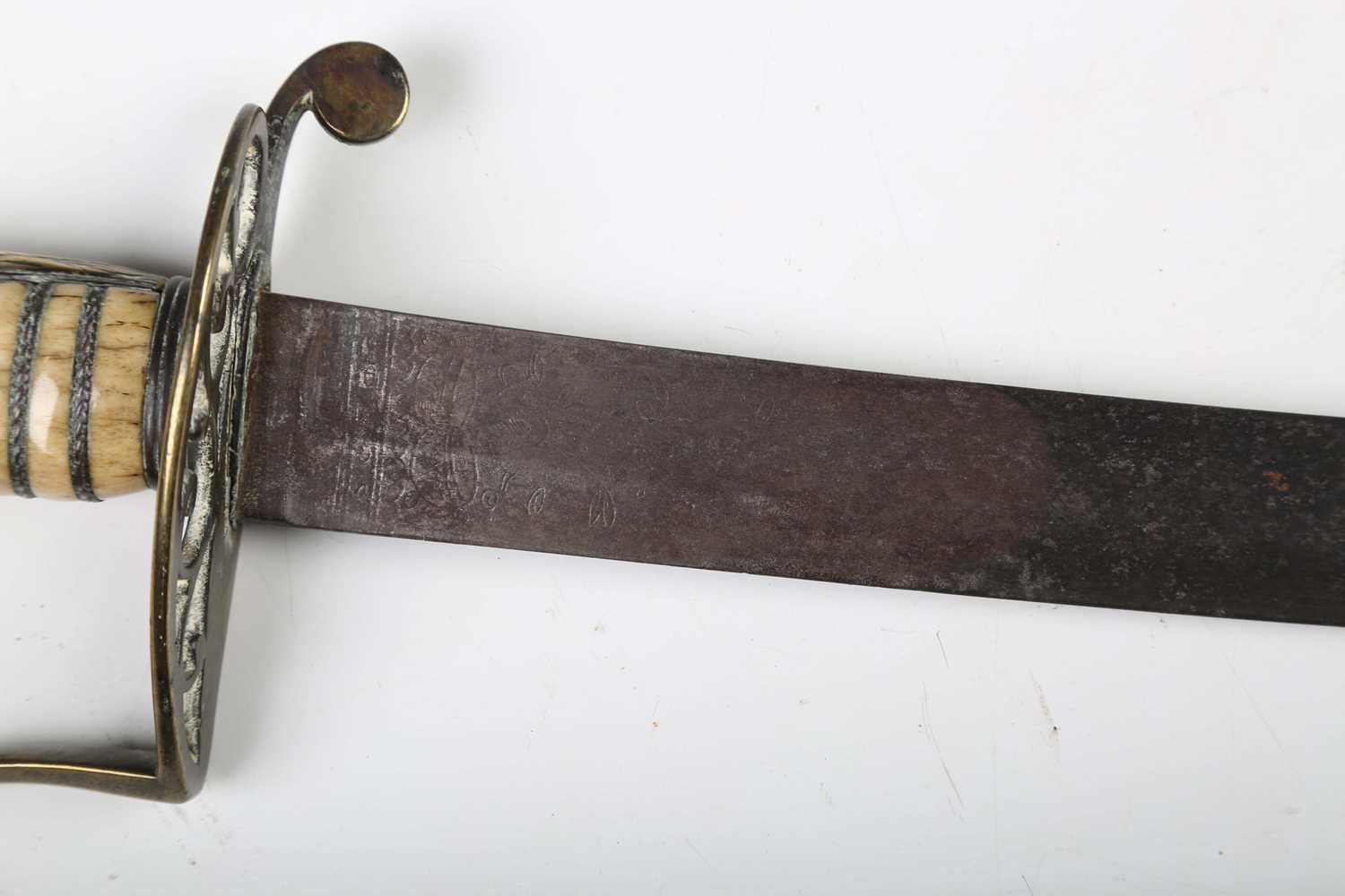 An early 19th century officer's dress sword, possibly of American origin, with curved single-edged - Image 3 of 21