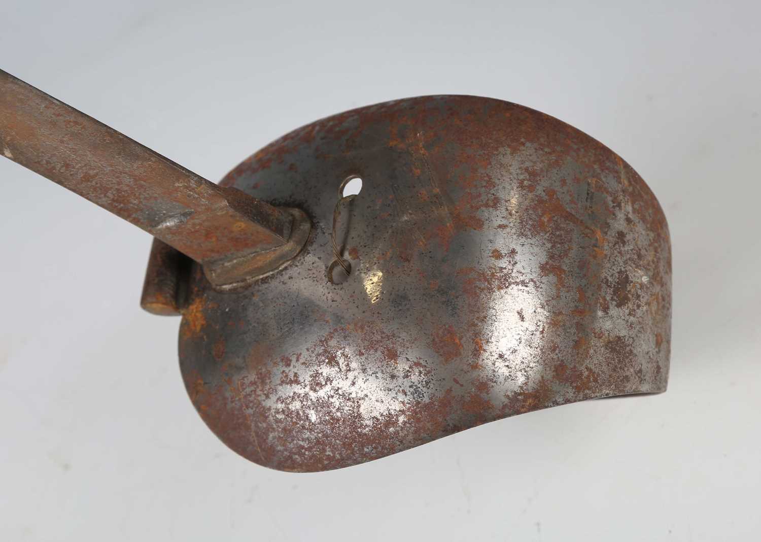 An early 20th century Indian cavalry sword by Wilkinson, London, with curved single-edged fullered - Image 2 of 17