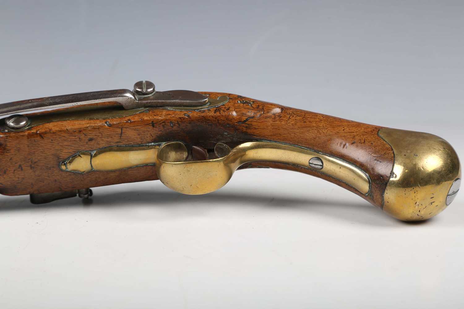 A George III British military sea service flintlock pistol with round barrel, barrel length 30. - Image 14 of 16