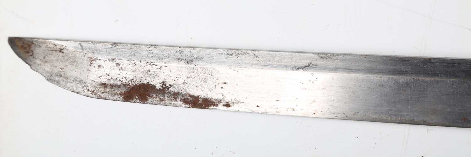 A Second World War period Japanese katana with curved single-edged blade, blade length 68cm, the - Image 8 of 14