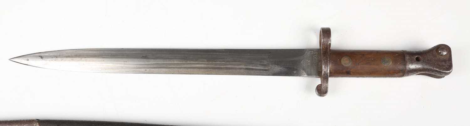 An 1888 pattern Mark II Lee-Metford rifle bayonet by Wilkinson Sword Co, London, with double-edged - Bild 5 aus 8