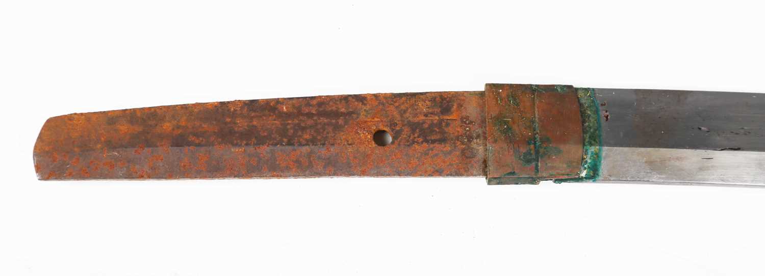 A Second World War period Japanese NCO's katana with curved single-edged blade, blade length 56cm, - Image 3 of 11