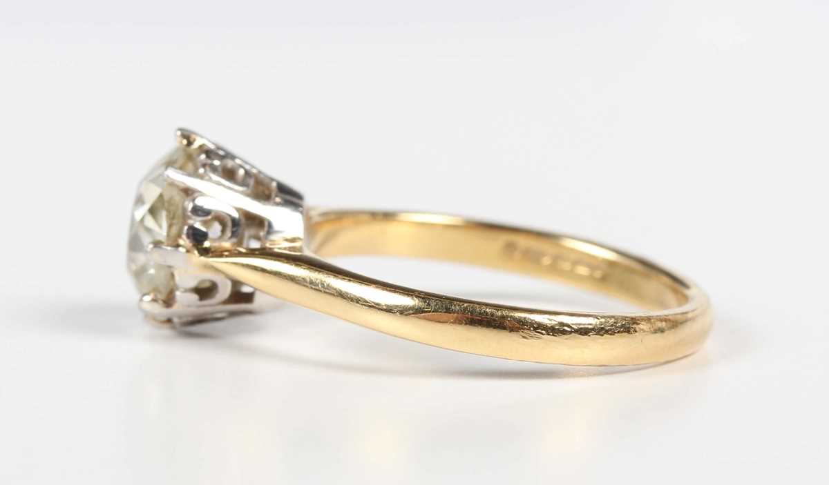 An 18ct gold and diamond single stone ring, claw set with an old cut diamond, weight 5.3g, diamond - Image 3 of 5