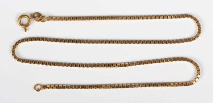 An 18ct gold boxlink neckchain on a boltring clasp, weight 6.5g, length 33.5cm.