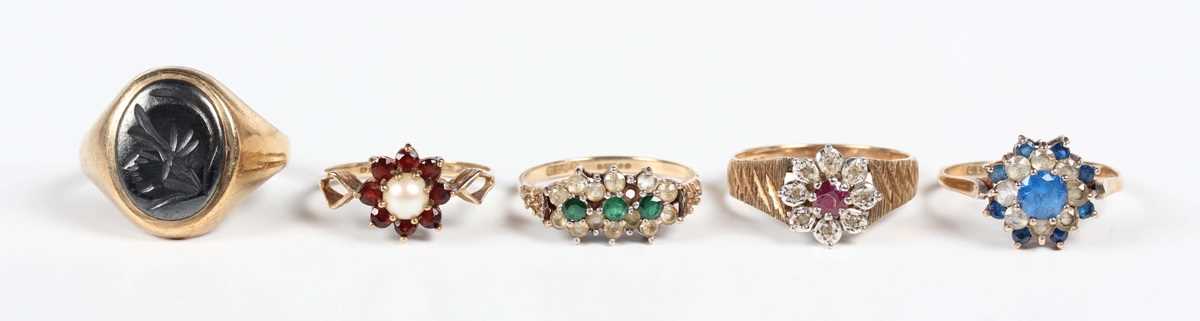 An 18ct gold and colourless gem set cluster ring, Birmingham 1966, weight 2g, ring size approx O, - Image 2 of 5