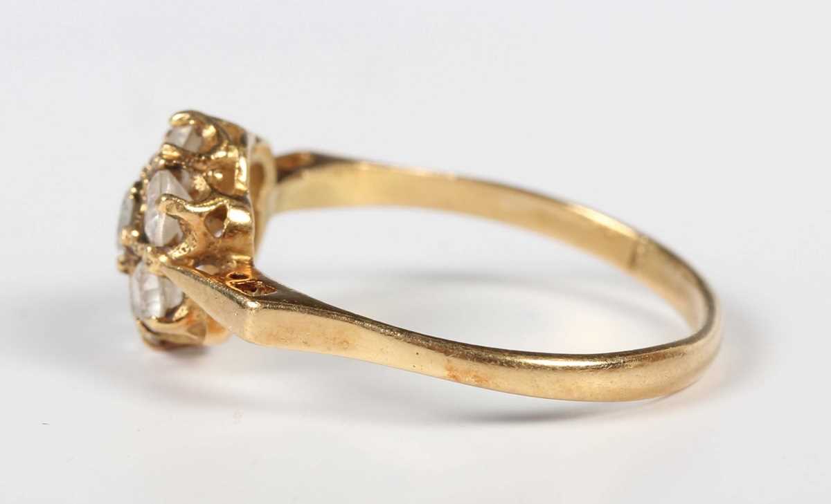 An 18ct gold and colourless gem set cluster ring, Birmingham 1966, weight 2g, ring size approx O, - Image 5 of 5
