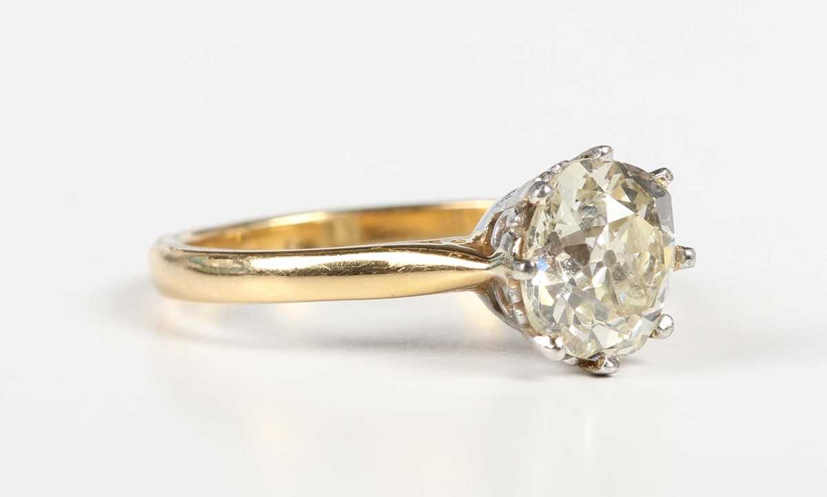 An 18ct gold and diamond single stone ring, claw set with an old cut diamond, weight 5.3g, diamond