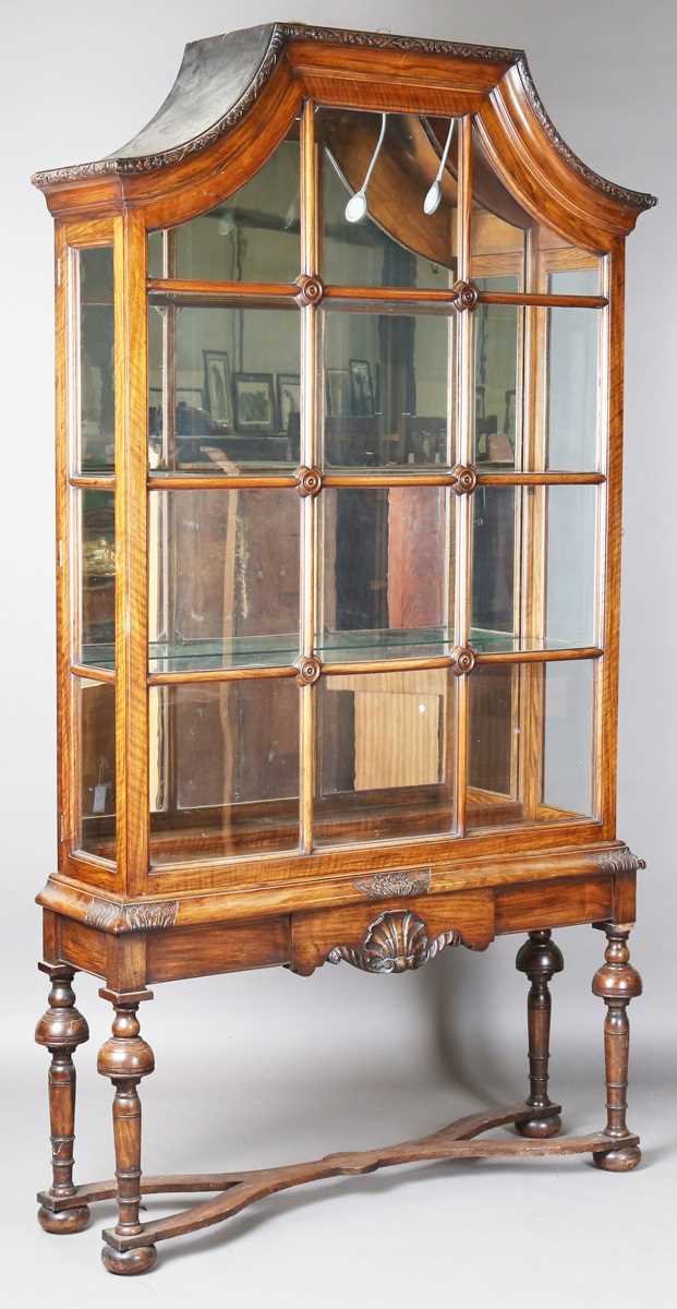 A pair of early/mid-20th century Queen Anne style walnut display cabinets, the arched tops above - Image 11 of 23