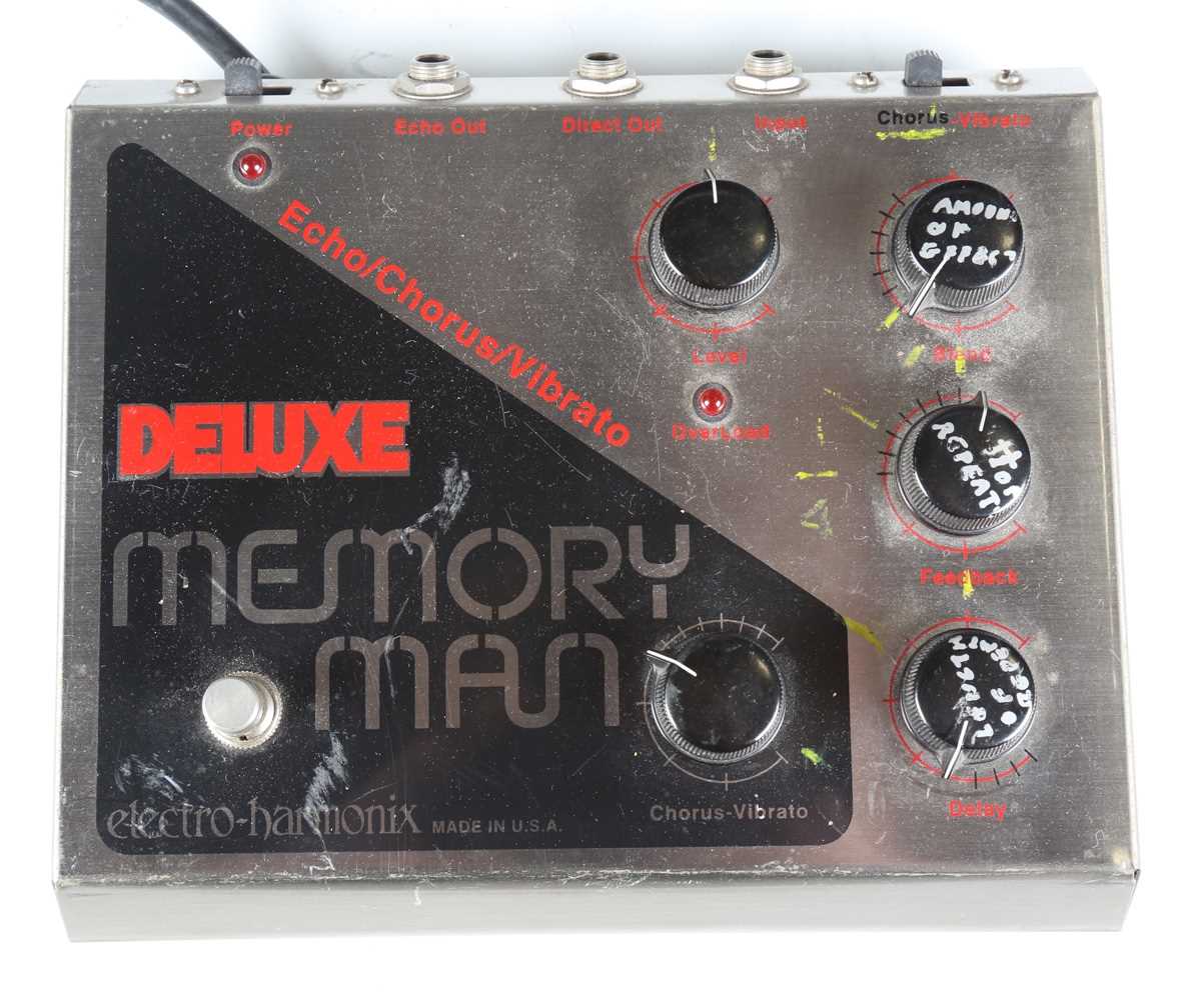 An Electro-Harmonix Memory Man Deluxe guitar effects pedal. - Image 2 of 4