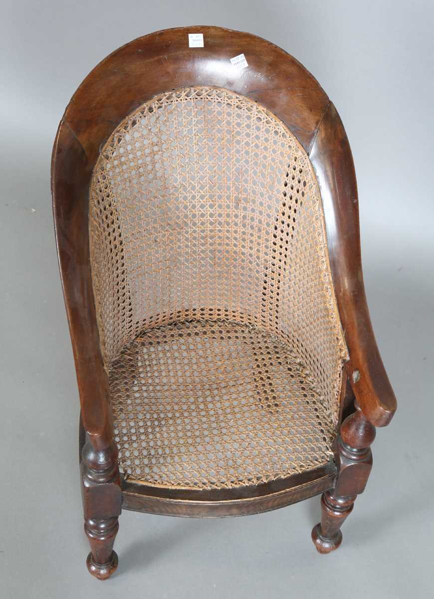 A 19th century child’s beech and elm Windsor chair, on turned legs united by stretchers, height - Image 16 of 17