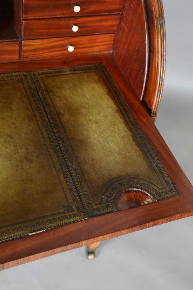 An Edwardian Neoclassical Revival satinwood cylinder bureau bookcase with overall kingwood - Image 5 of 21