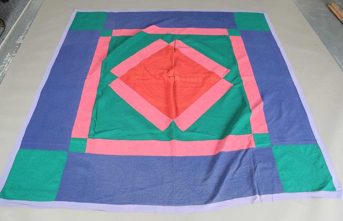 A mid-20th century American Amish patchwork quilt with central radiating design and finely - Image 8 of 13