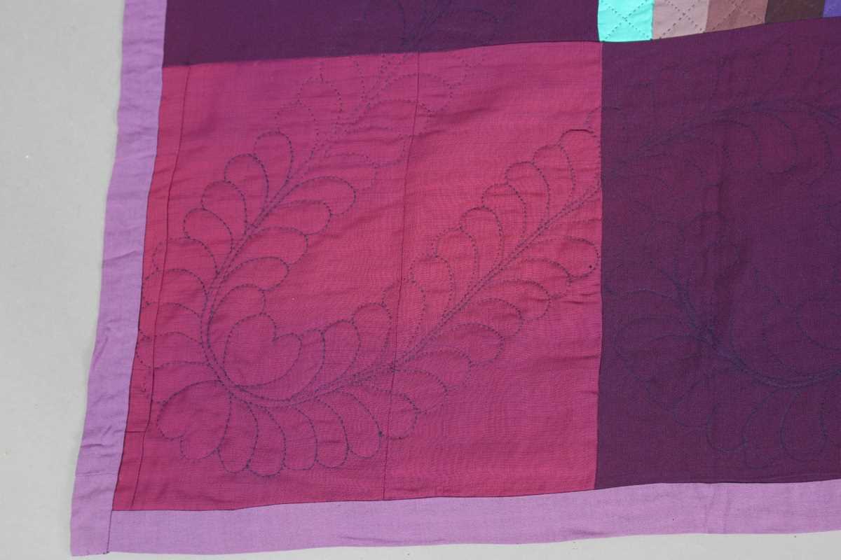 A mid-20th century American Amish patchwork quilt with central radiating design and finely - Image 6 of 13