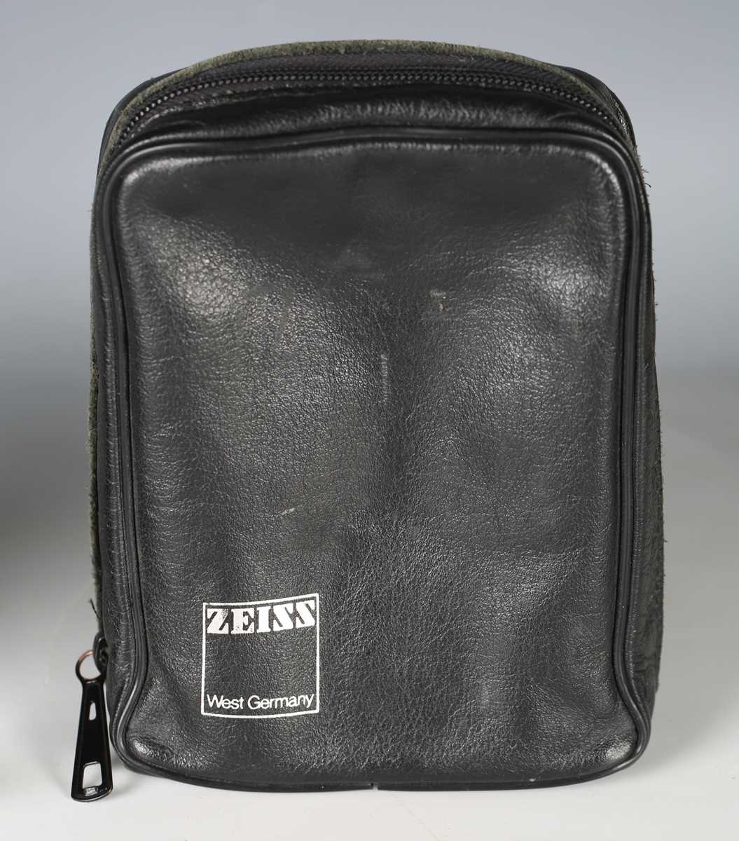 A pair of Zeiss 10 x 40 B binoculars, with outer rubber casing, cased. - Image 9 of 9