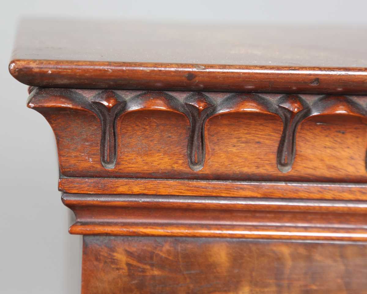 A fine early Victorian flame mahogany table-top or wall-hanging cabinet, in the manner of Gillows of - Image 3 of 9